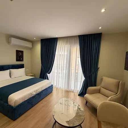 Urban 3*
